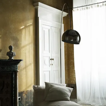 Palazzo Albricci Peregrini コモ