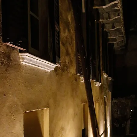 Palazzo Albricci Peregrini 邸宅 *