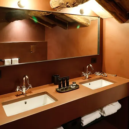 Palazzo Albricci Peregrini 邸宅 *