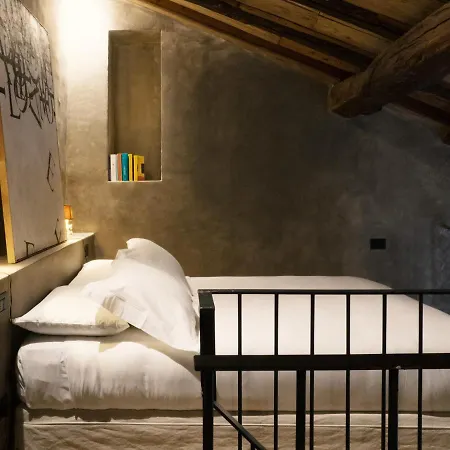 Palazzo Albricci Peregrini Residence