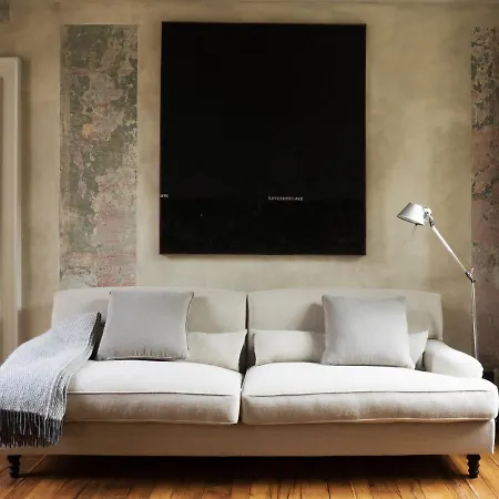 阿布里奇佩雷利尼宫旅馆 *