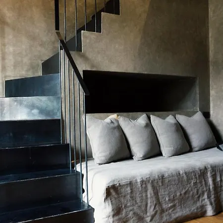 阿布里奇佩雷利尼宫旅馆 住宅 *