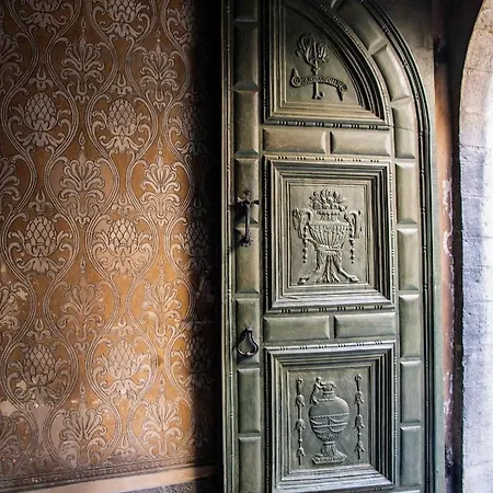 阿布里奇佩雷利尼宫旅馆