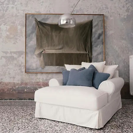 Palazzo Albricci Peregrini Residence *