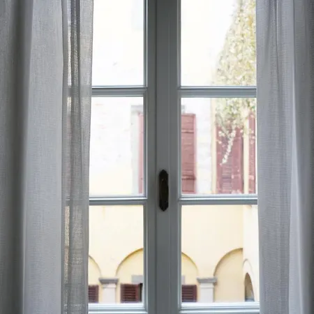 Palazzo Albricci Peregrini *