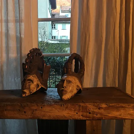 阿布里奇佩雷利尼宫旅馆 *