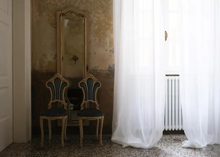 ゲストハウス Palazzo Albricci Peregrini *