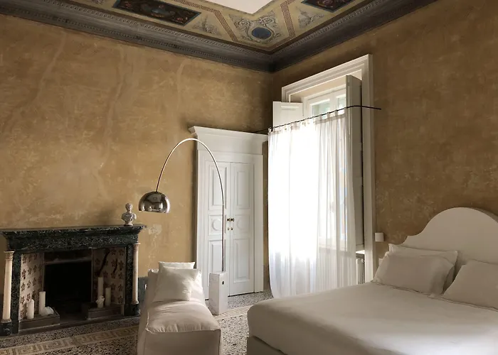 ゲストハウス Palazzo Albricci Peregrini *