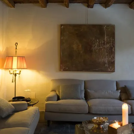 Feriebolig Palazzo Albricci Peregrini Como